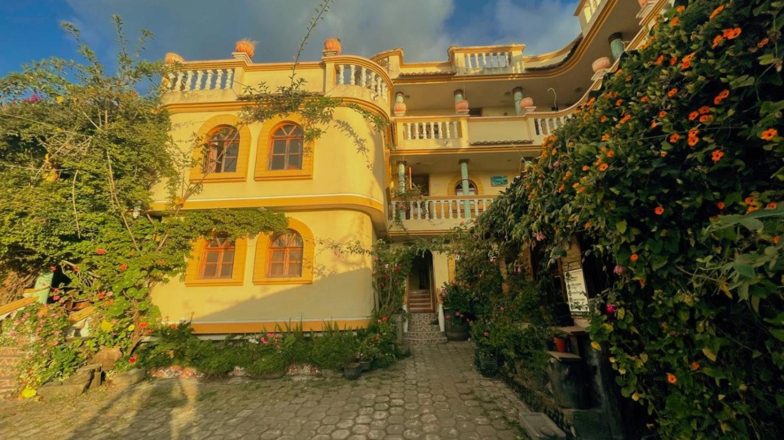 Hostal Curinan Отавало Экстерьер фото