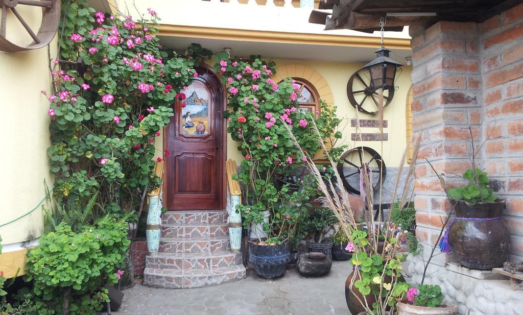 Hostal Curinan Отавало Экстерьер фото