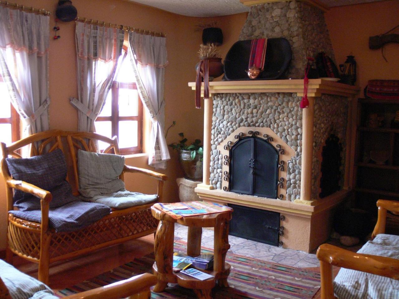 Hostal Curinan Отавало Экстерьер фото