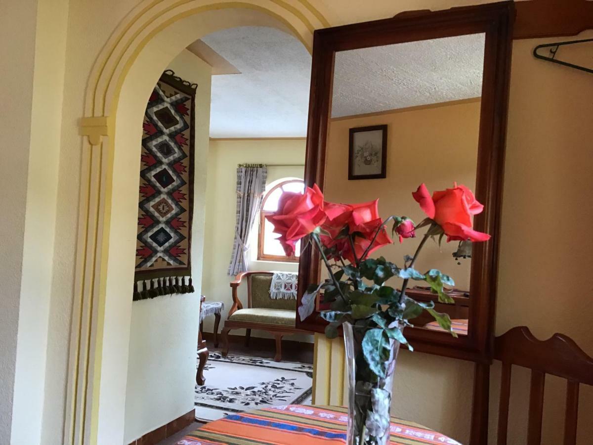 Hostal Curinan Отавало Экстерьер фото